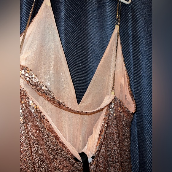 Sequin Dress PRETTY LITTLE THING - Picture 3 of 6